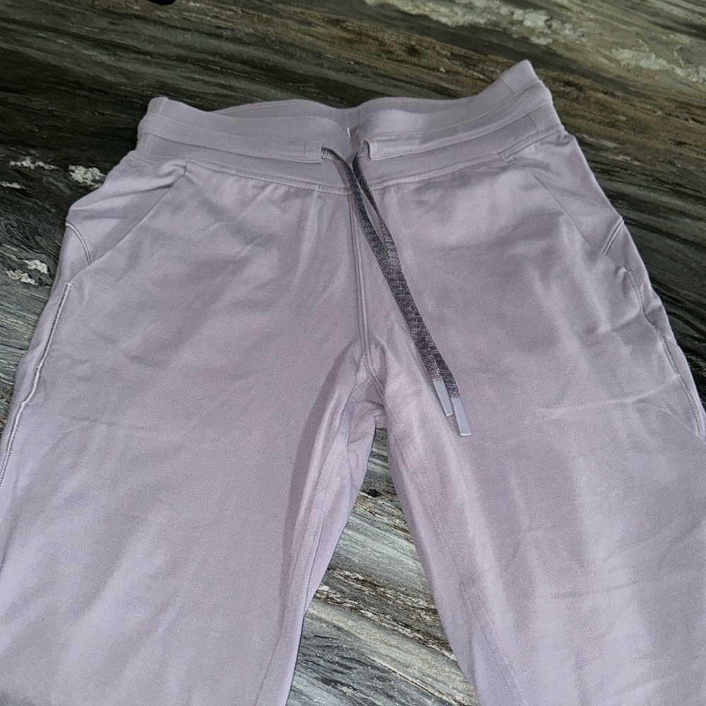 Lululemon Ready to Rulu Joggers, size 4, full length, purple, nwot.